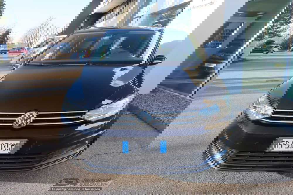 Volkswagen Touran usata a Bologna (2)