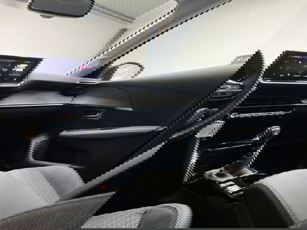 Peugeot 208 usata a Roma (13)