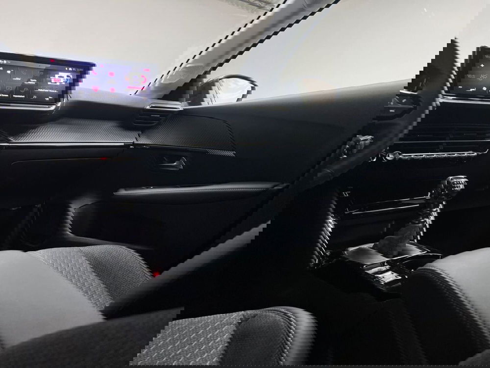 Peugeot 208 usata a Roma (13)