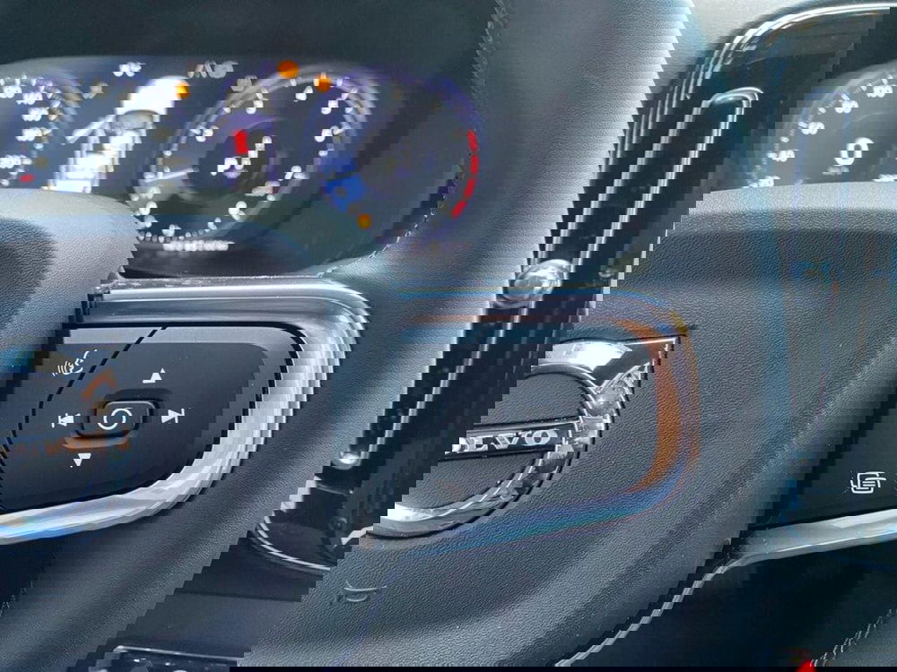 Volvo XC40 usata a Torino (11)