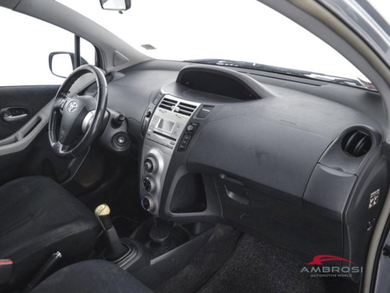 Toyota Yaris usata a Perugia (12)