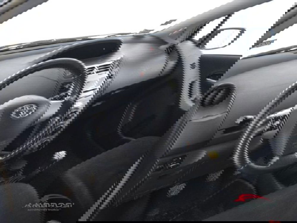 Toyota Yaris usata a Perugia (8)