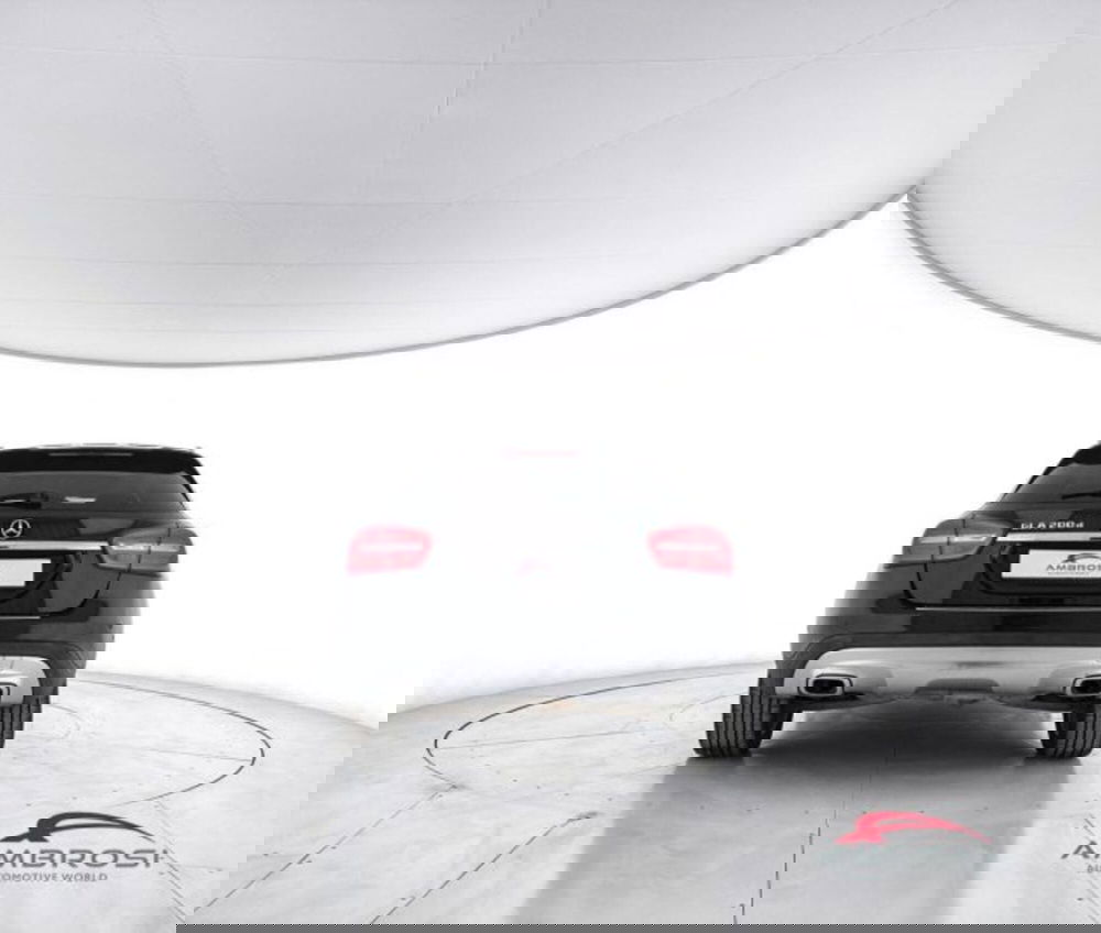 Mercedes-Benz GLA SUV usata a Perugia (6)