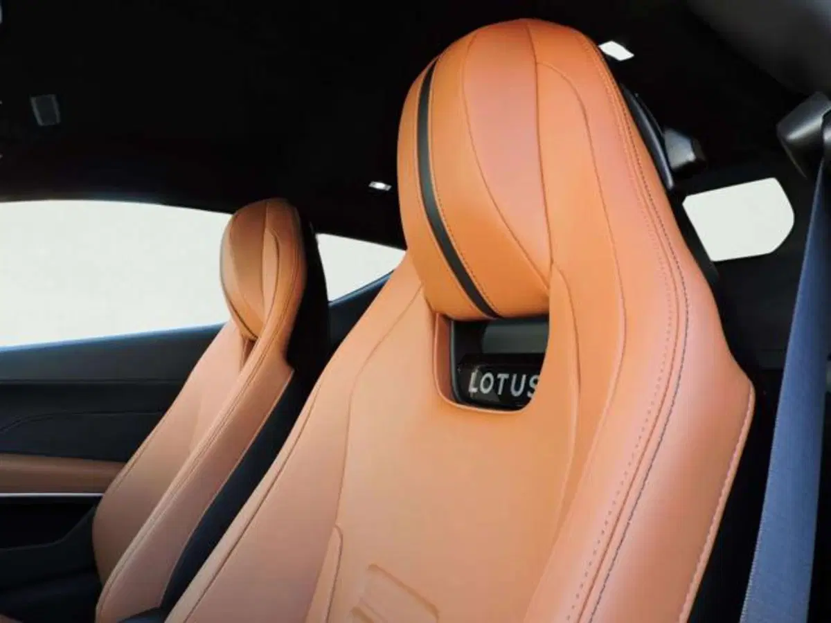 Lotus Emira nuova a Firenze (12)