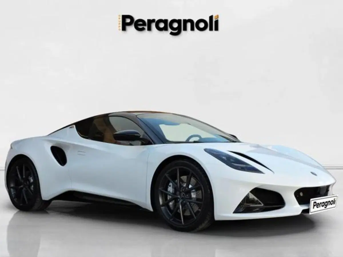Lotus Emira nuova a Firenze (3)