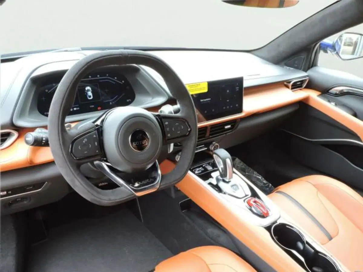 Lotus Emira nuova a Firenze (7)