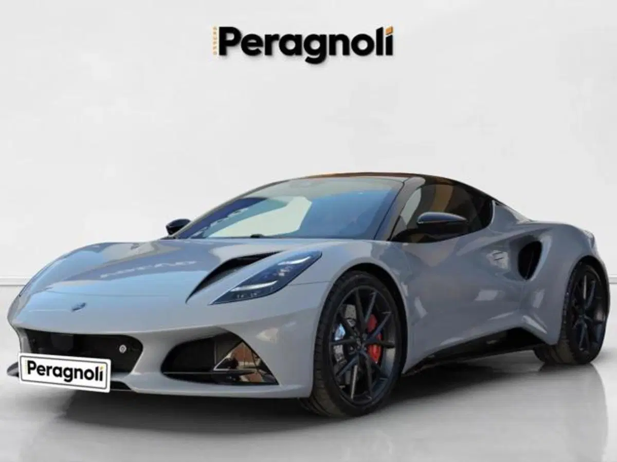 Lotus Emira nuova a Firenze