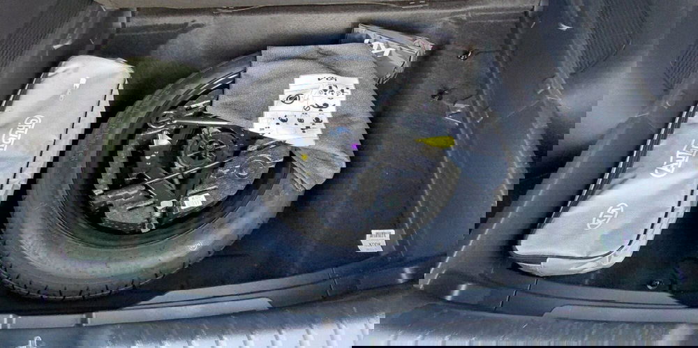 Kia Niro usata a Cosenza (14)