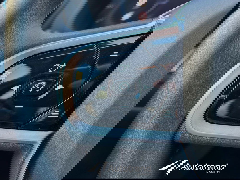 Volvo XC60 usata a Bari (10)