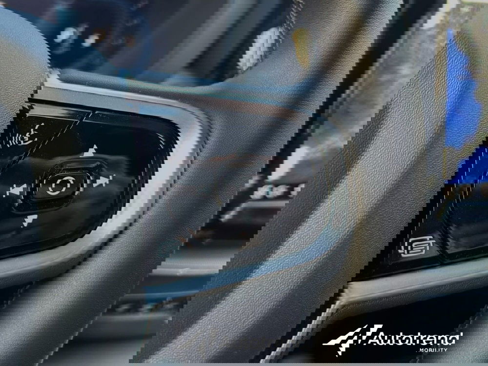 Volvo XC60 usata a Bari (11)