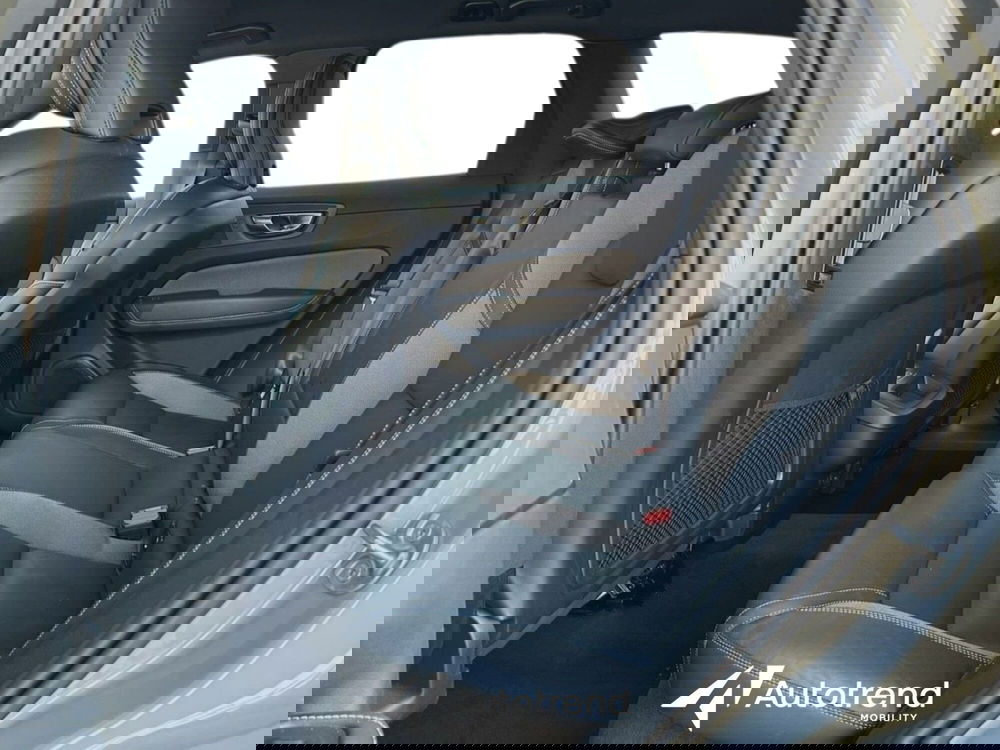 Volvo XC60 usata a Bari (14)