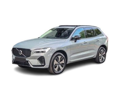 Volvo XC60 T6 Recharge AWD Plug-in Hybrid aut. Plus Dark del 2025 usata a Bari
