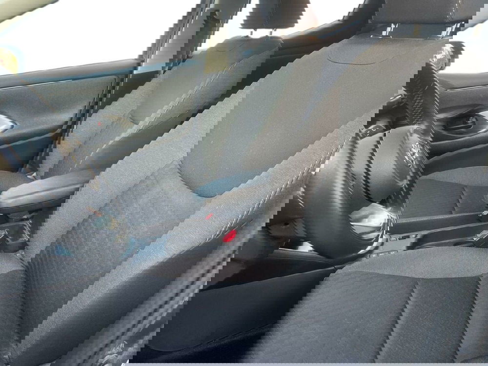 Toyota Yaris usata a Lecco (11)