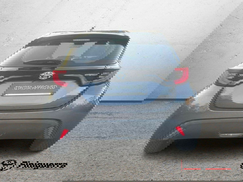 Toyota Yaris usata a Lecco (4)