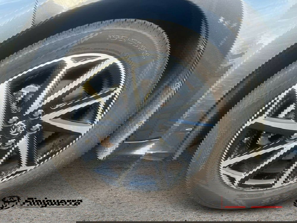 Toyota Yaris usata a Lecco (8)