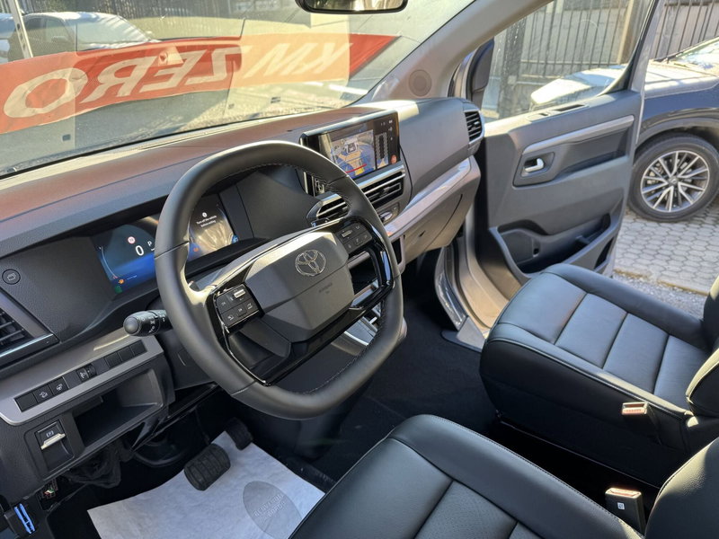 Toyota Proace Verso nuova a Como (8)