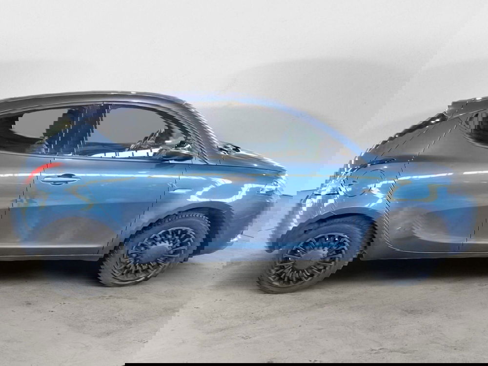 Lancia Ypsilon usata a Potenza (5)