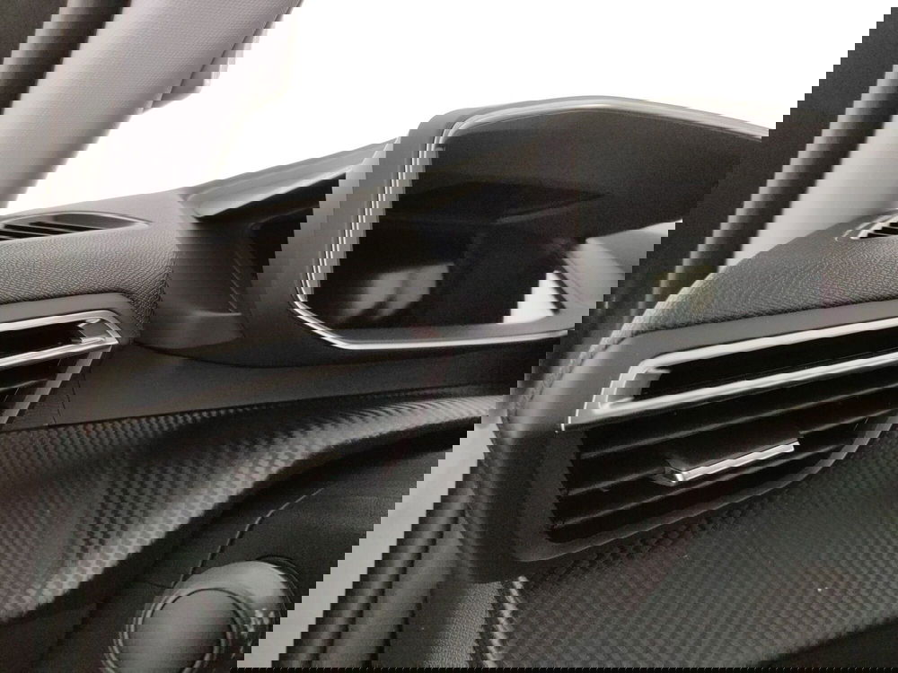 Peugeot 2008 usata a Caserta (18)