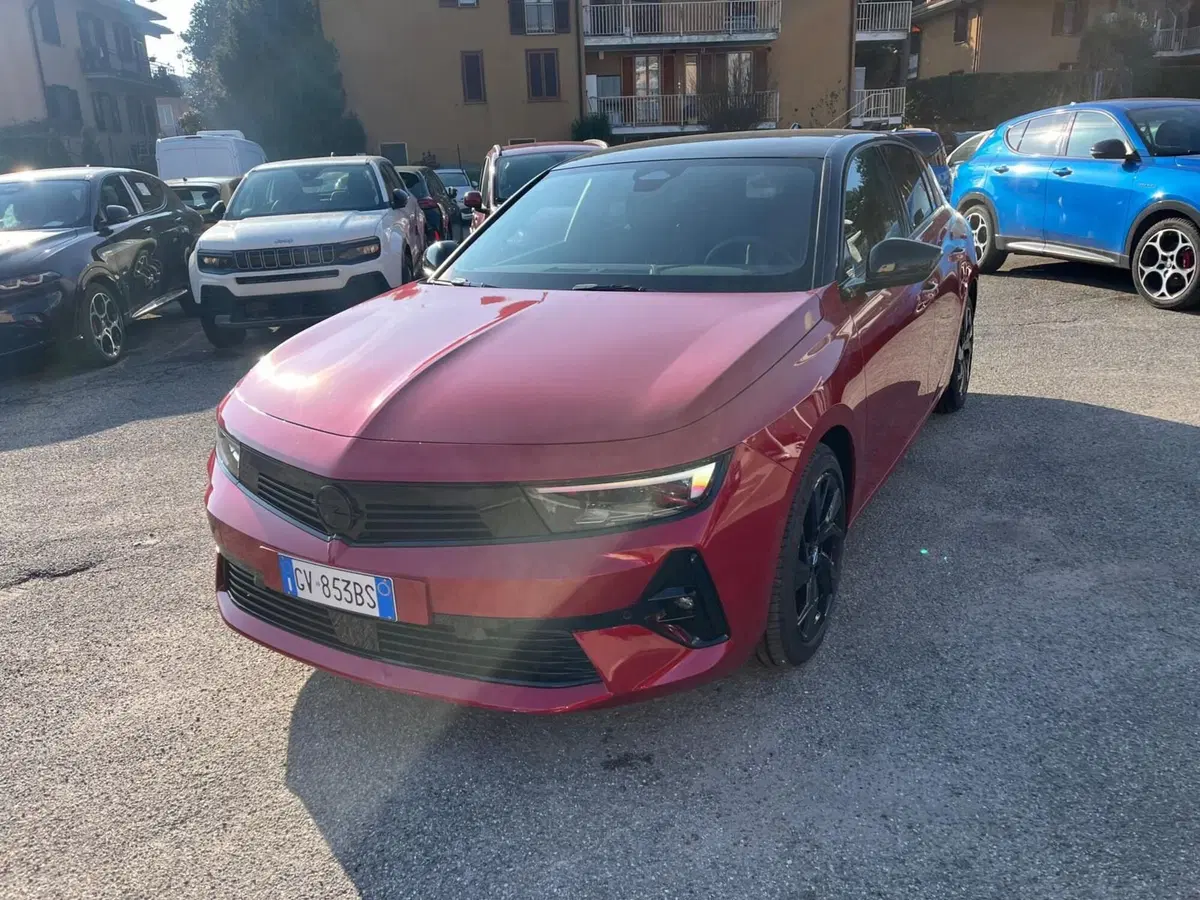 Opel Astra nuova a Milano