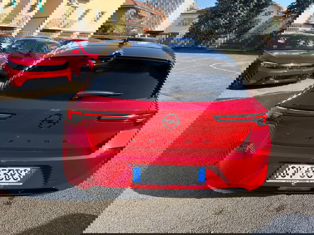 Opel Astra nuova a Milano (10)