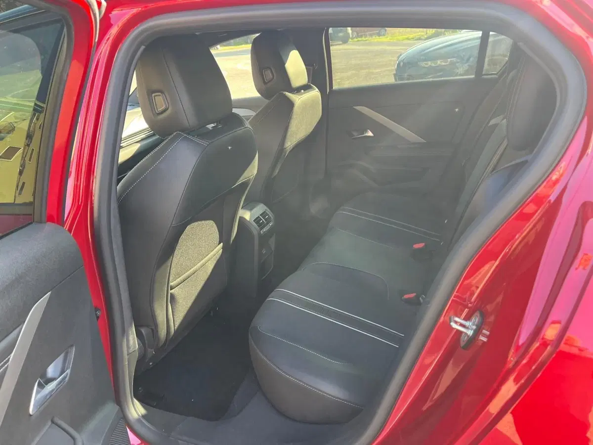 Opel Astra nuova a Milano (17)
