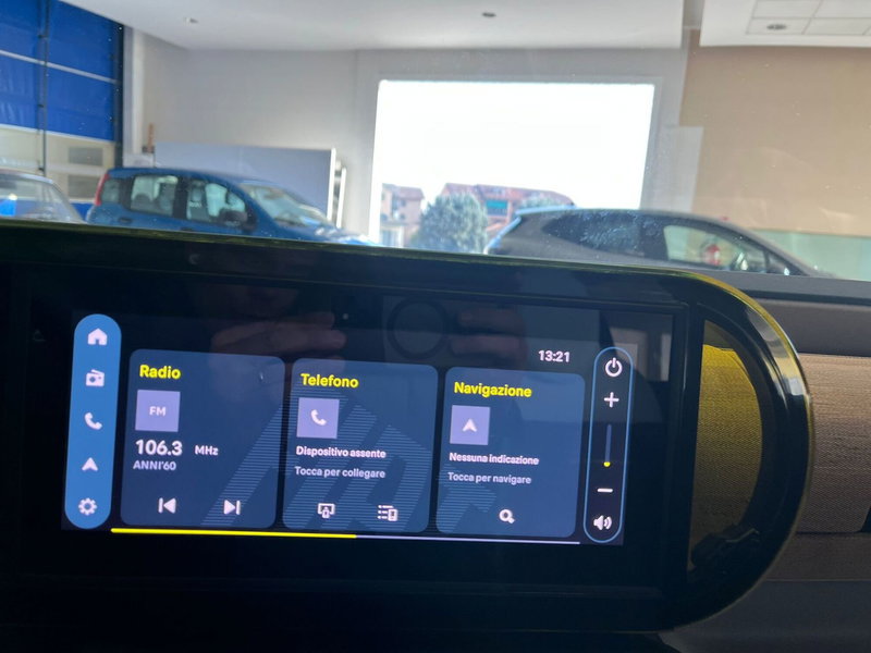 Fiat Grande Panda nuova a Milano (18)