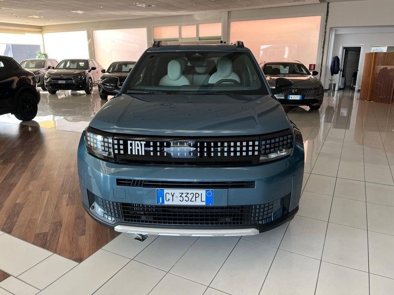 Fiat Grande Panda nuova a Milano (2)