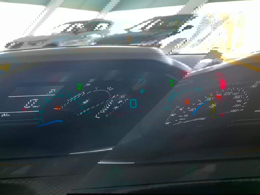 Peugeot 208 nuova a Milano (20)