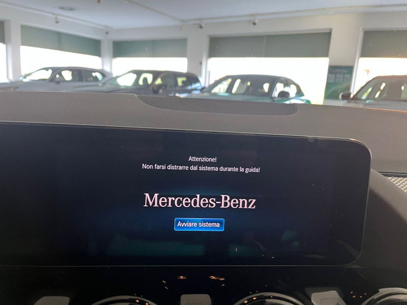 Mercedes-Benz GLA SUV usata a Milano (18)