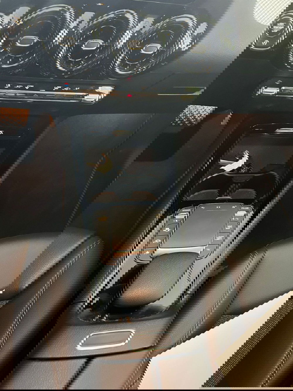 Mercedes-Benz GLA SUV usata a Milano (19)