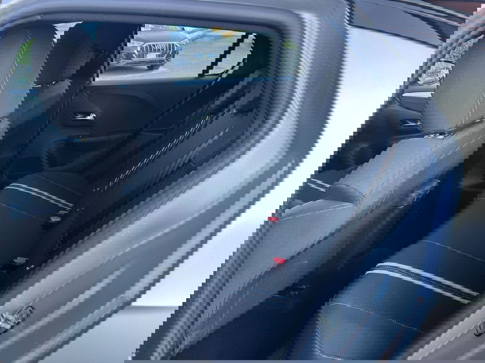 Opel Corsa usata a Milano (16)