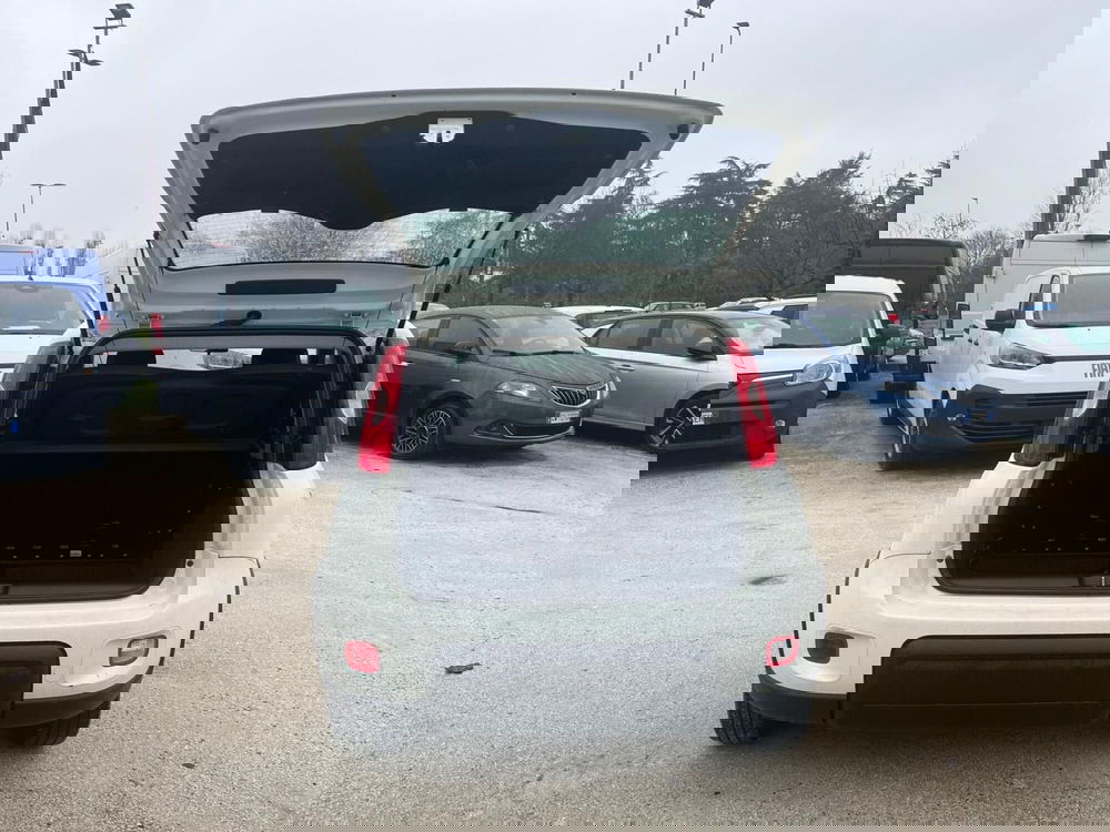 Fiat Panda Cross usata a Milano (11)