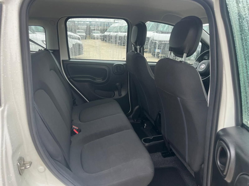 Fiat Panda Cross usata a Milano (16)