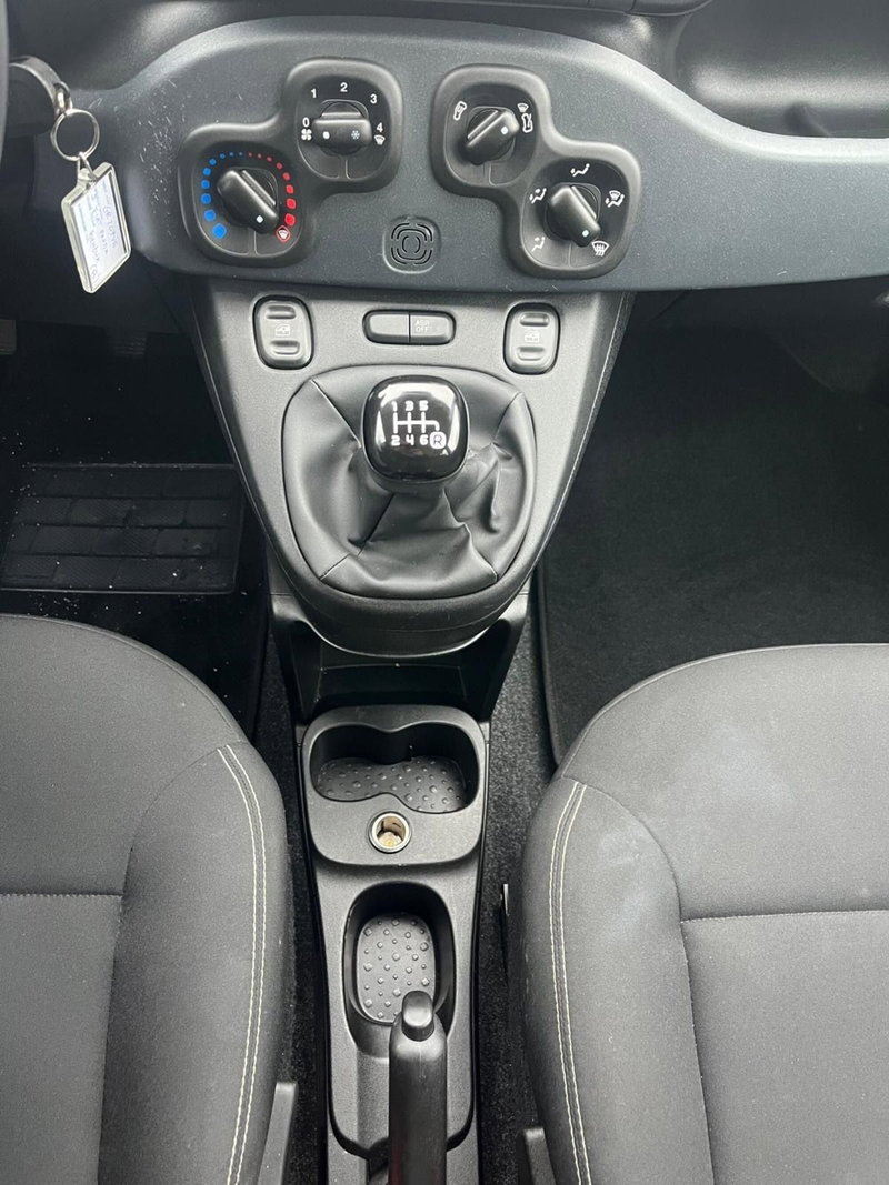 Fiat Panda Cross usata a Milano (19)