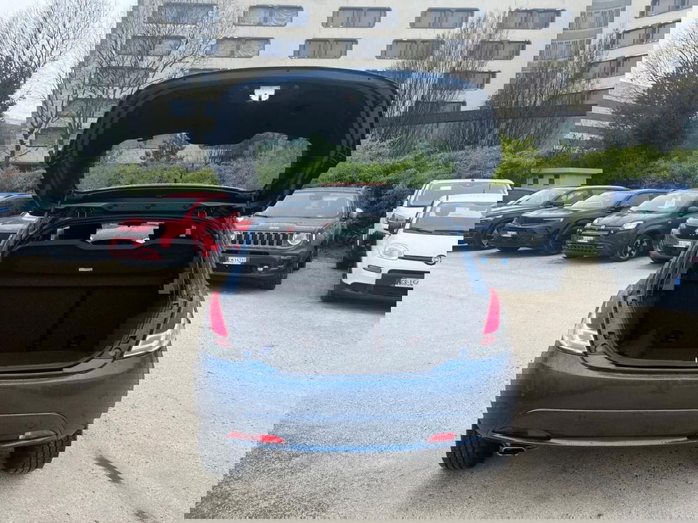 Lancia Ypsilon usata a Milano (11)