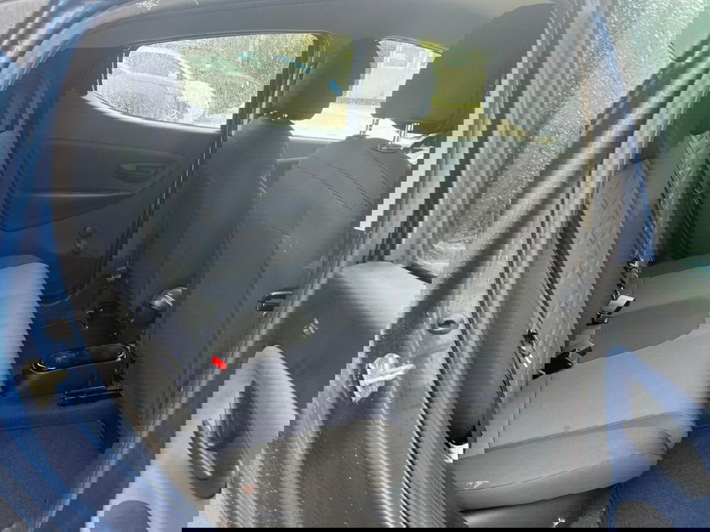 Lancia Ypsilon usata a Milano (15)