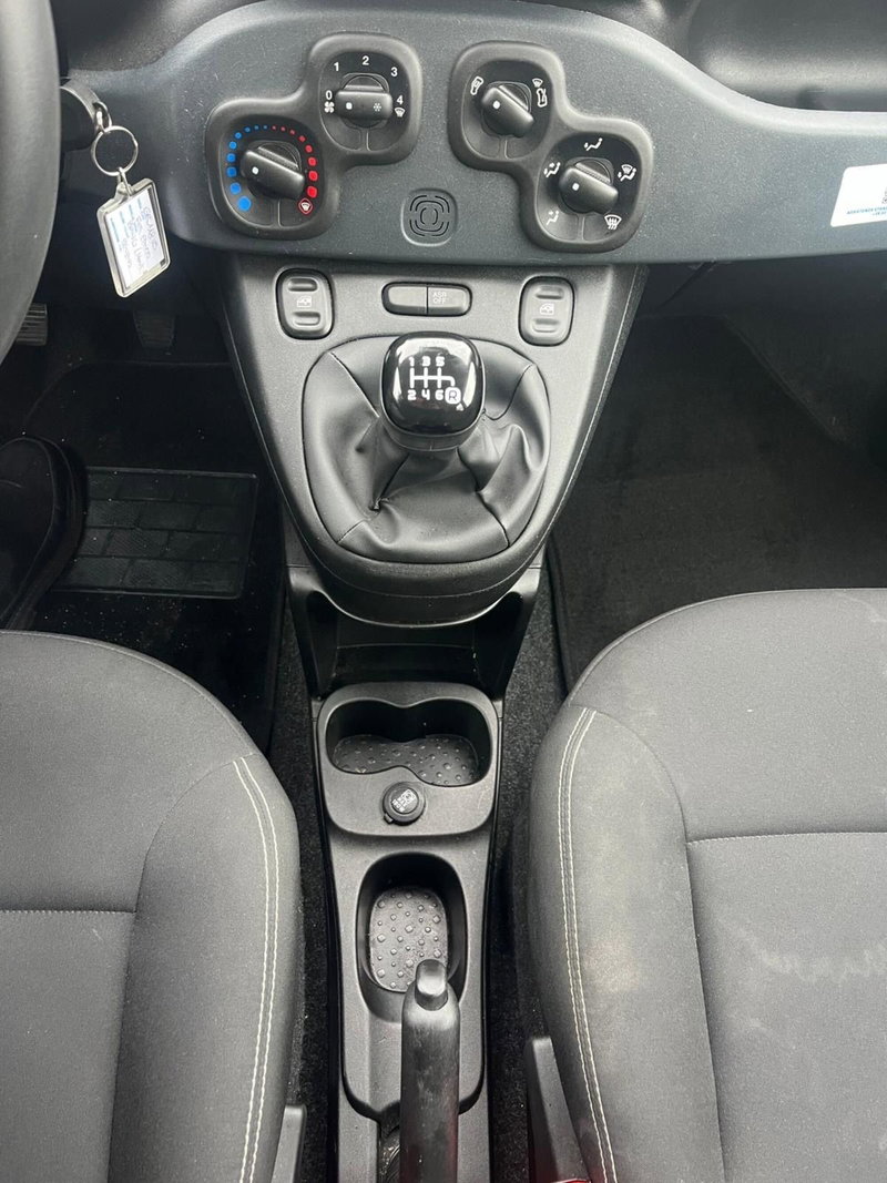 Fiat Panda Cross usata a Milano (19)