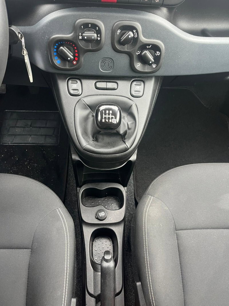 Fiat Panda Cross usata a Milano (19)