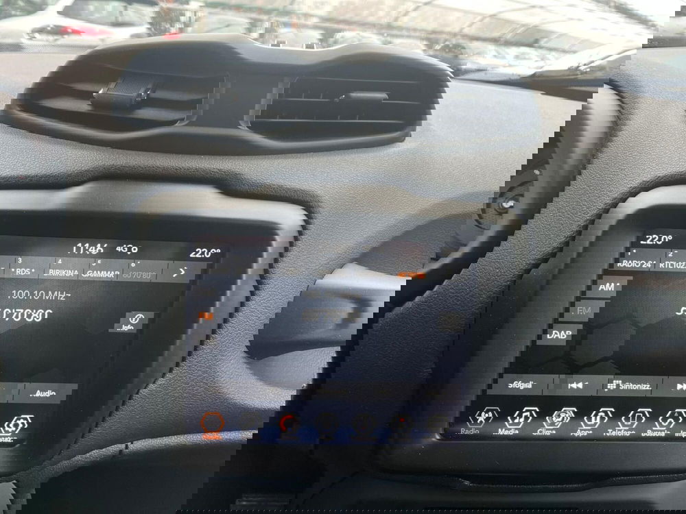 Jeep Renegade usata a Milano (18)