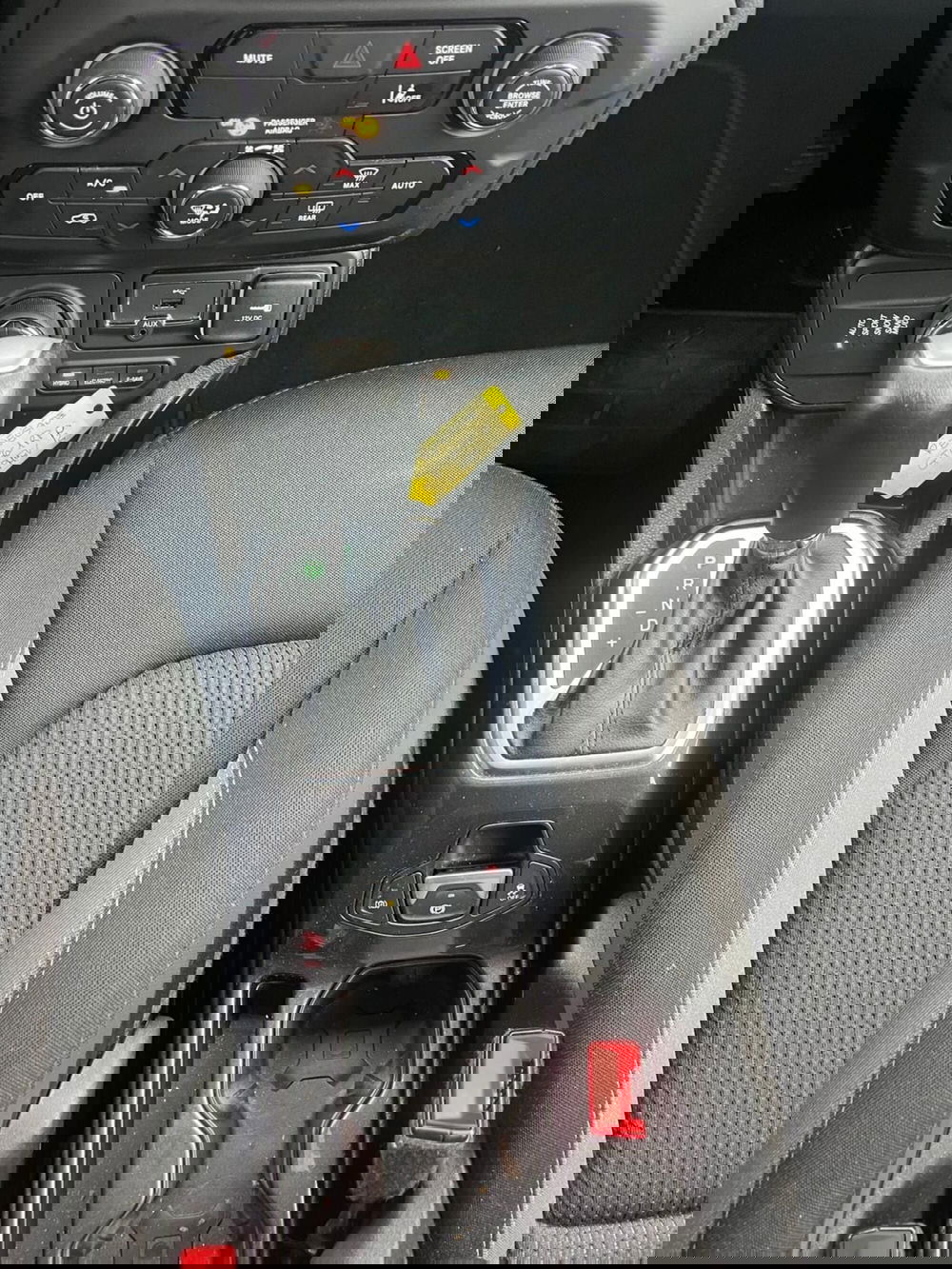 Jeep Renegade usata a Milano (19)