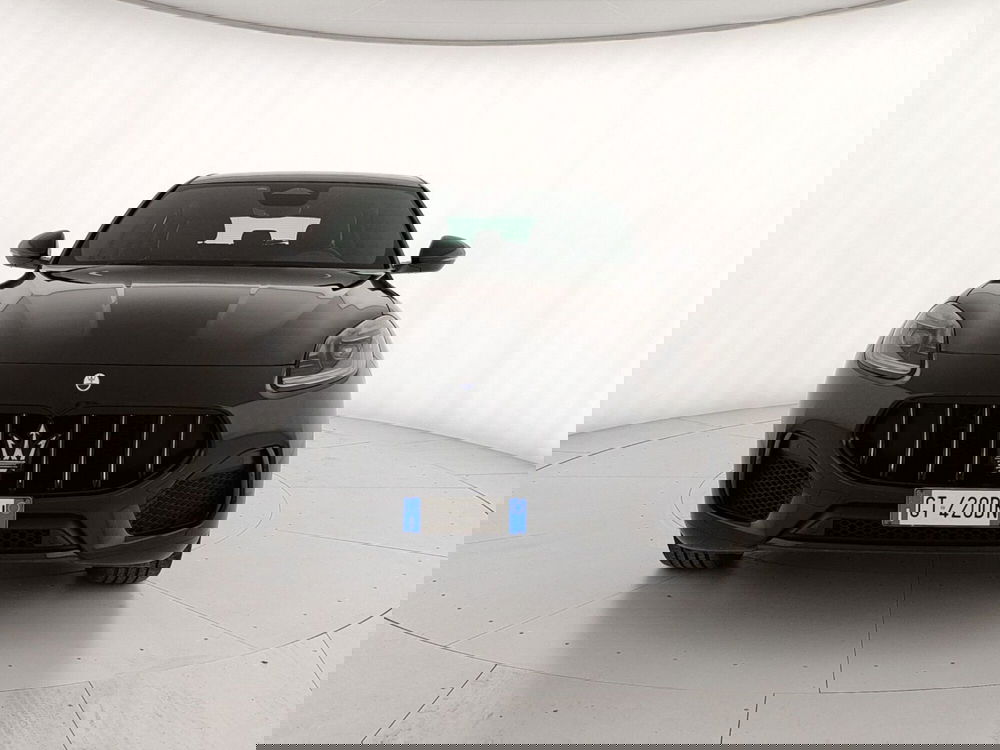 Maserati Grecale usata a Caserta (2)