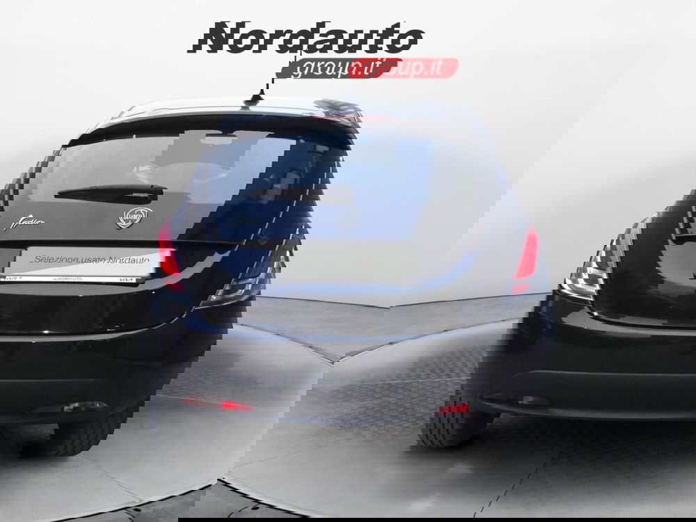 Lancia Ypsilon usata a Treviso (6)