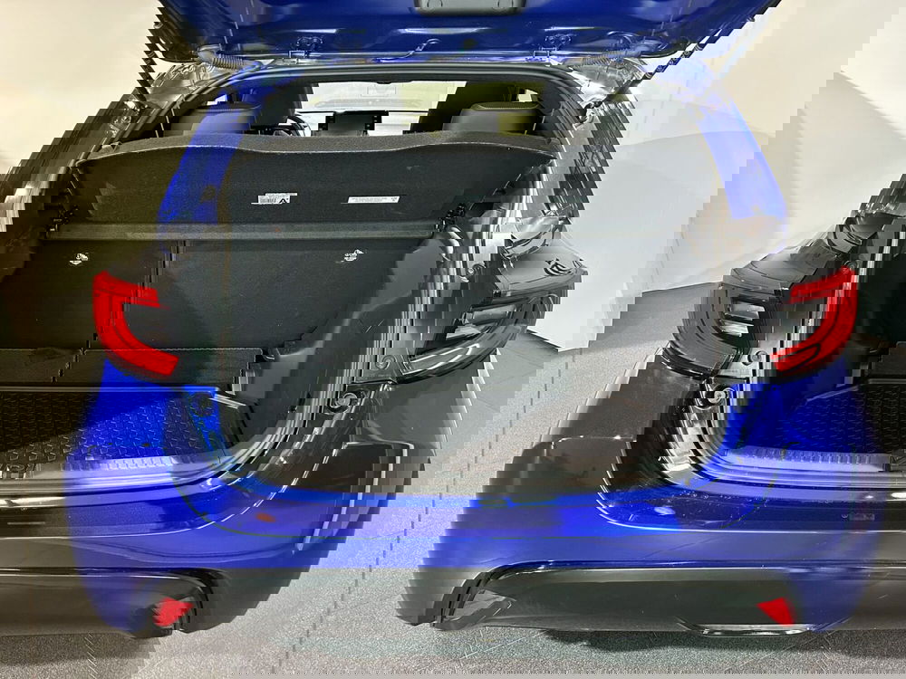 Toyota Yaris usata a Milano (11)