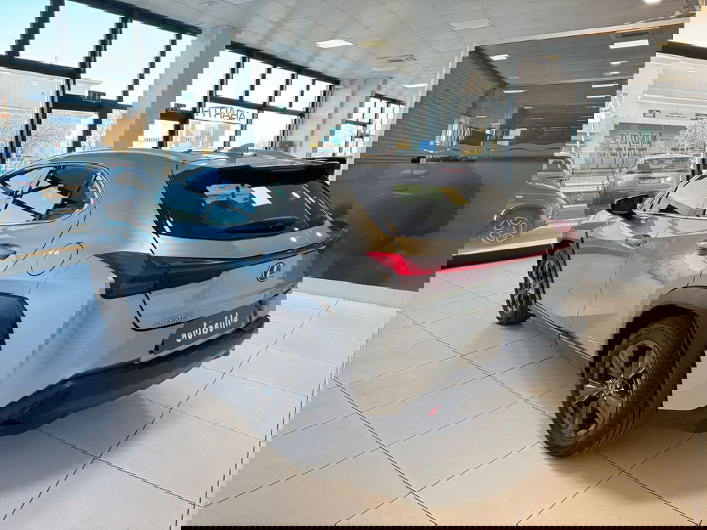 Lexus UX usata a Reggio Emilia (6)