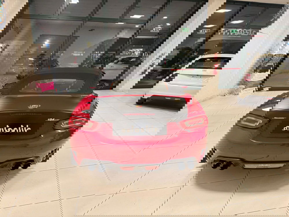 Abarth 124 Spider usata a Reggio Emilia (8)