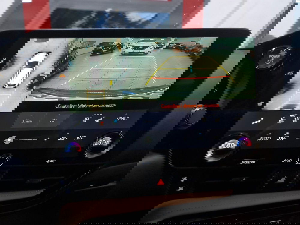 Lexus NX usata a Bologna (13)