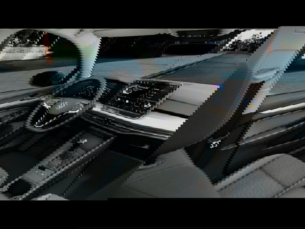 Volkswagen Golf nuova a Livorno (7)