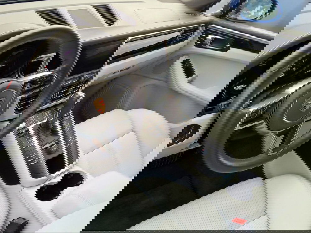 Porsche Macan usata a Pisa (13)