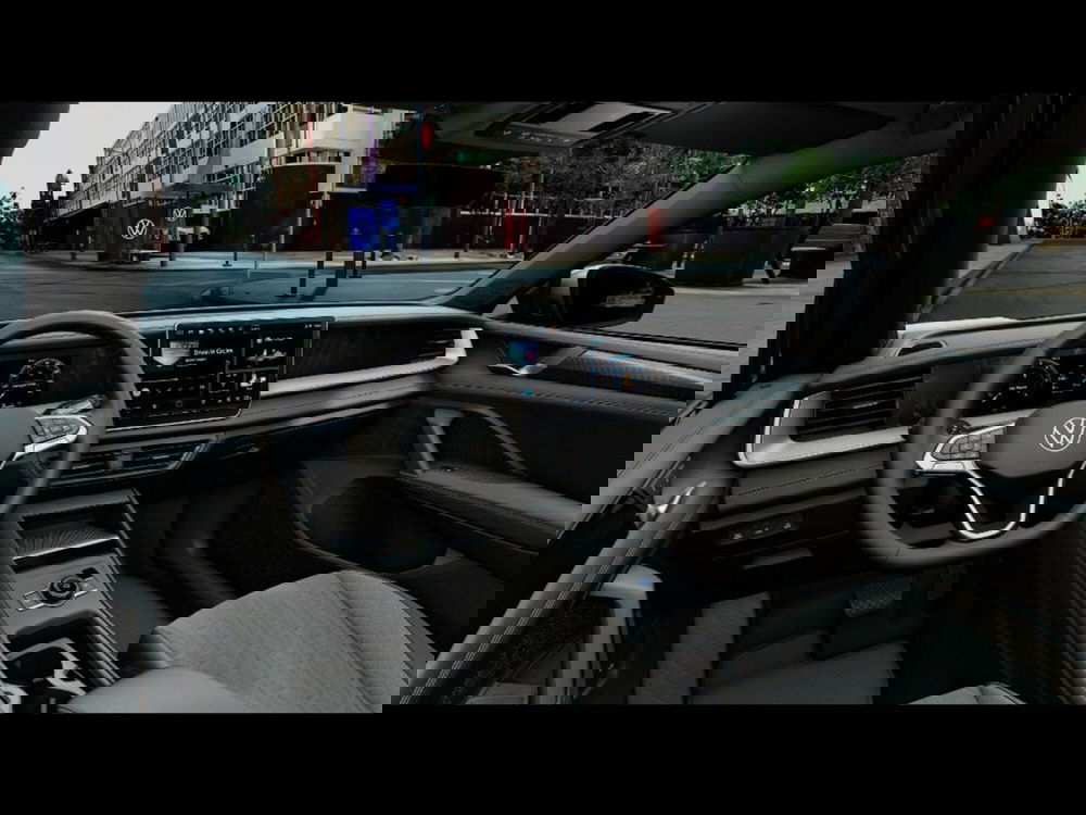 Volkswagen Tayron nuova a Livorno (5)