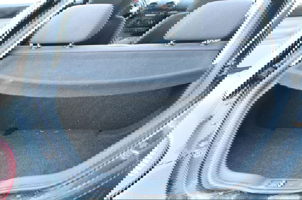 Volkswagen New Beetle usata a Pordenone (6)